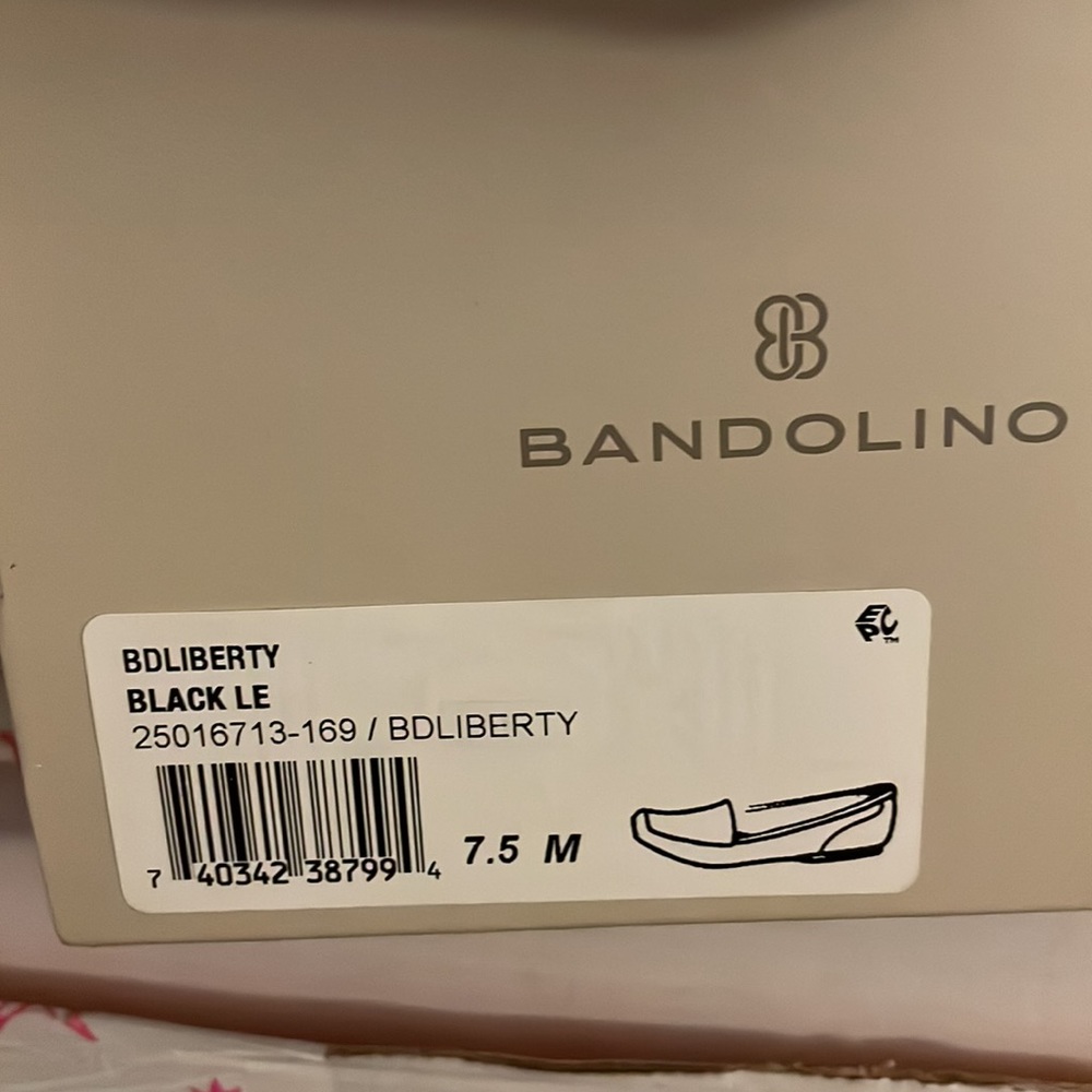 Bandolino® Liberty Slip-On - Picture 9 of 10